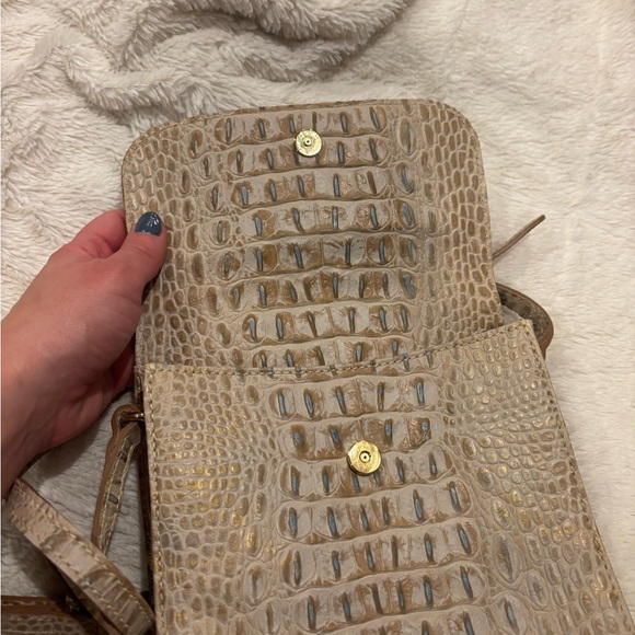 NWOT Dooney and Bourke Croc Embossed Leather Crossbody Bag Nile Collection - Picture 5 of 14